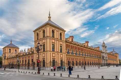 Concurso internacional de fuegos artificiales de san sebastián creado en 1964, el concurso de fuegos artificiales de san sebastián es el más antiguo de occidente y uno de los más importantes del mundo. Palacio de San Telmo | Spain, Seville, Renaissance ...