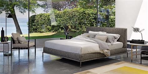 Mandarine è un letto molto raffinato, di chiara ispirazione orientale, di nome e di fatto. Letto Mandarine Flou - Bed With Storage Base Flou - Grazie ...