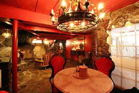 The spa at the madonna inn offers massage therapy and beauty treatments.historic california mission is just 2 miles away. Madonna Inn - UPDATED 2018 Prices, Reviews & Photos (San Luis Obispo, CA) - Hotel - TripAdvisor