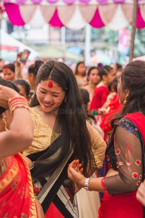 Nepali Hindu Women Dancing At Teej Festival In Kathmandu Editorial Image Image Of Deepawali