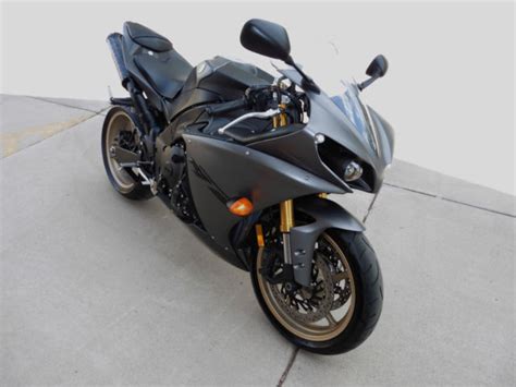 Please provide a valid price range. 2014 YAMAHA YZF-R1 MATTE GREY