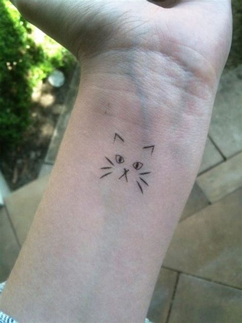 How To Choose Beautiful Simple Minimalist And Subtle Tattoos Cats