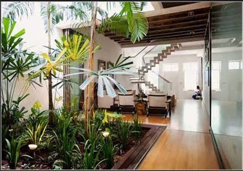 Pasalnya, hunian minimalis masa kini hanya menyediakan dua kamar tidur dan satu kamar mandi untuk setiap unit rumah. desain taman dalam rumah kecil | desain | Pinterest | Best ...