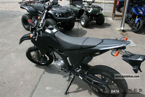 And experienced riders are offered a fun and easy to live with. 2010 Yamaha WR250X Supermoto