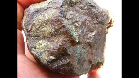 Non Magnetic Meteorite Wineplora