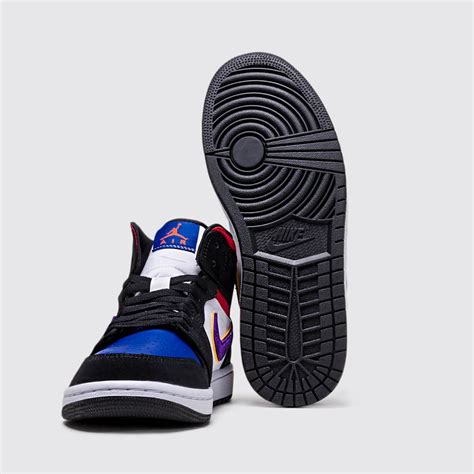 Jordan 1 mid se fearless blue the great. Nike Air Jordan 1 Mid SE - HotelShops