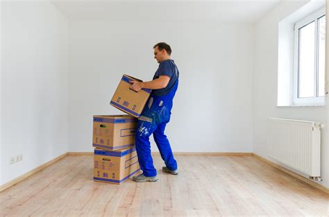Why You Should Hire A Moving Company For Your Long Distance Move