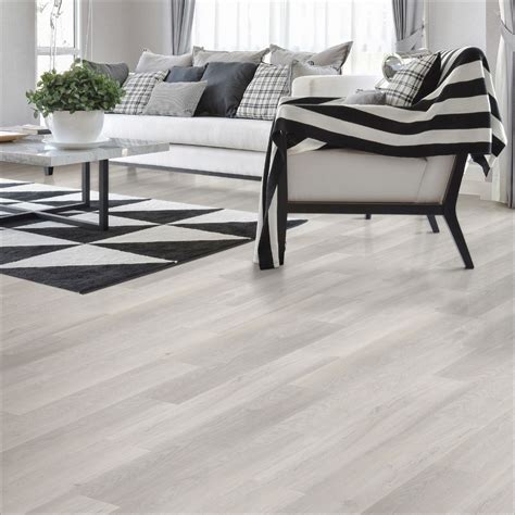 Allure GripStrip 6" x 36" x 3.8mm Luxury Vinyl Plank in 2020 | Luxury