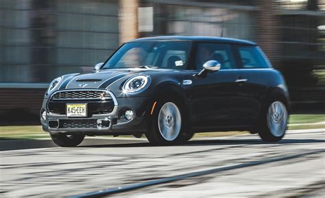 2014 Mini Cooper S Hardtop Automatic Test Review Car And Driver