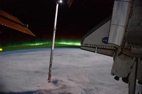 Nasa Camera Captures Stunning Southern Lights From International Space