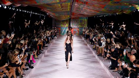 Milan Fashion Week What You Need To Know And To Expect World Stock