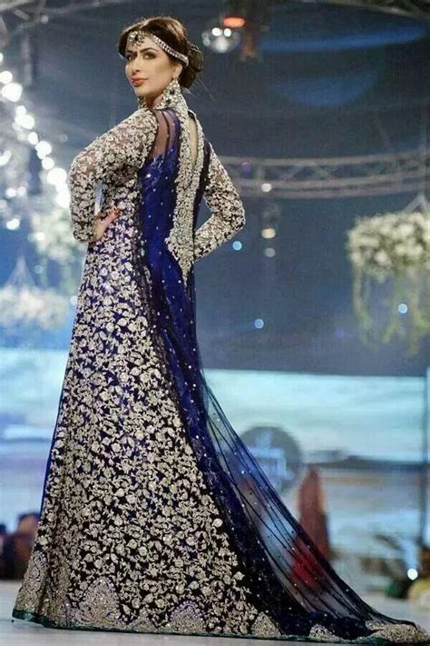 Pakistani wedding dresses are very famous due to cultural and traditional look. Royal blue | Pakistani bridal, Pakistani wedding dresses ...