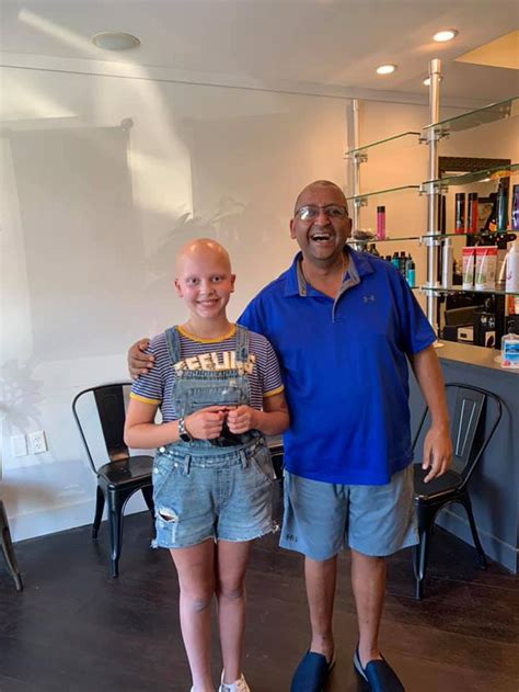 Bagel Shop Owner Shaves Head To Show Customer She S Not Alone