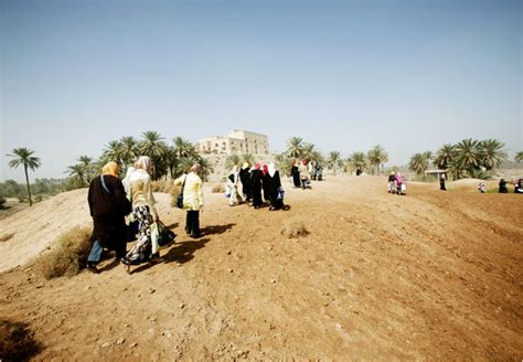 Babylon Ruins Reopen In Iraq To Controversy The New York Times