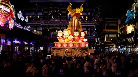 Kemeriahan Perayaan Cap Go Meh Di Kota Shanghai Cina Foto