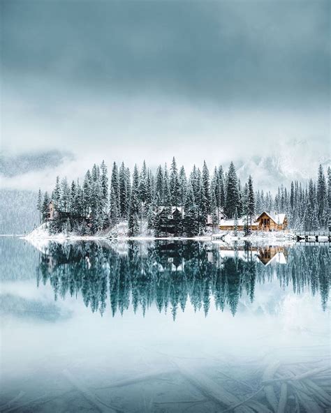 Pin By 𝑏𝑎𝑖𝑙𝑒𝑦 On Travel Emerald Lake Nature Photos Winter Nature