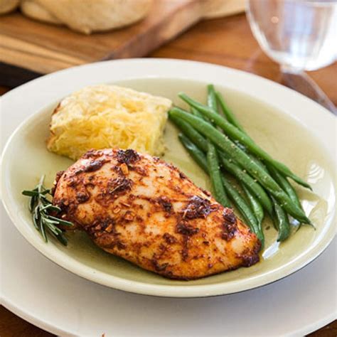Carbohydrates, or carbs, are naturally found in certain foods. Low-Carb Chicken Recipes | Balsamic chicken recipes, Low carb diet recipes, Low calorie chicken