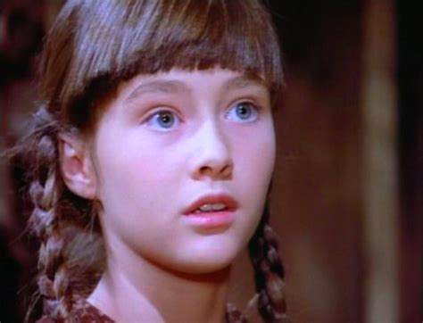 At age 11, this 90s teen queen played jenny wilder for season nine of little house. Filmovízia: Shannen Doherty Filmovízia Part1