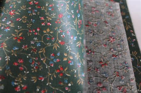Vintage Polished Cotton Chintz Fabric Tiny Flowered Print On Forest