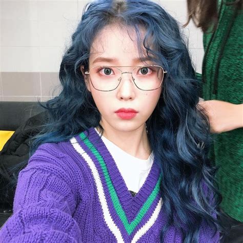 Iu Releases Selfies To Celebrate The First Anniversary Of Blueming