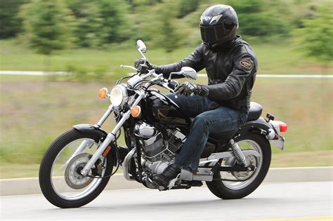 If you consider buying this bike, you should view the list of rating sample for this yamaha bike. 2016 Yamaha Star V-Star 1300 Tourer Review | Star ...