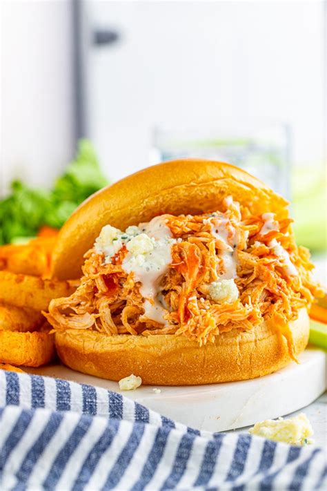 Slow Cooker Buffalo Chicken Sandwiches