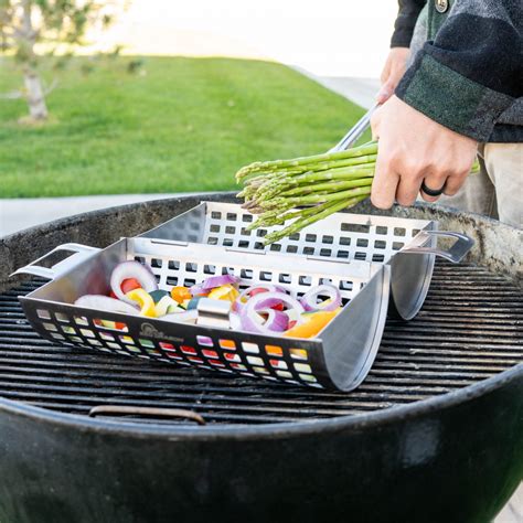 Rolling Grill Basket By Bbq Dragon