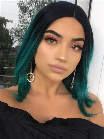 Combine short hair with ombre locks & you have a truly sensational look! Short Black To Green Ombre Bob Synthetic Lace Front Wig ...