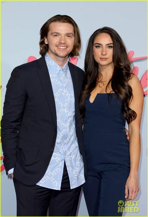 We did not find results for: The Kissing Booth's Joel Courtney Marries Girlfriend Mia ...