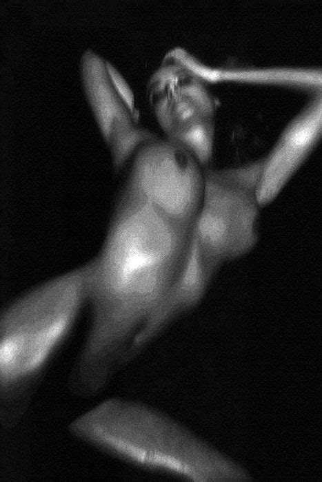 Genevieve Morton Nude HOT Pics Scandal Planet