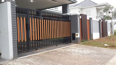 Referensi desain pagar rumah minimalis ini bisa mengacu pada ukuran dan desain rumah. 4 Cara Membuat Pondasi Pagar Rumah yang Kokoh dan Kuat ...