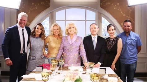 Almorzando con mirtha legrand es un programa de televisión argentino emitido desde el 3 de junio de 1968 hasta la actualidad, conducido por la actriz y presentadora mirtha legrand. Almorzando con Mirtha Legrand - Programa 22/04/18 - YouTube