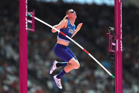Katie nageotte signed with nike in 2018. DyeStat.com - News - Americans Katie Nageotte, Andrew ...