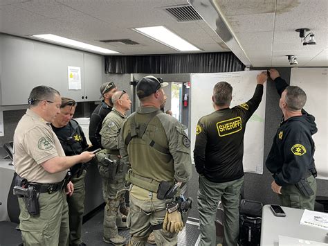 Bill Melugin on Twitter: "NEW: We’re embedded w/ @LASDHQ as the