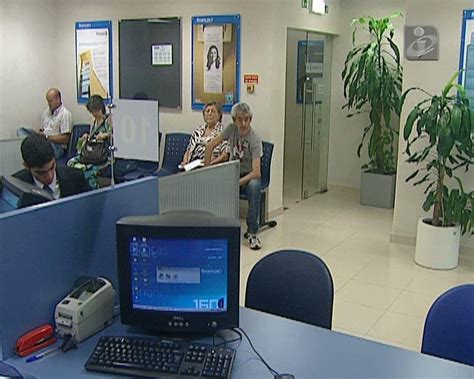 Aceda ao portal das finanças. Contribuintes não conseguem entregar IRS porque portal das Finanças "não funciona" - PÚBLICO