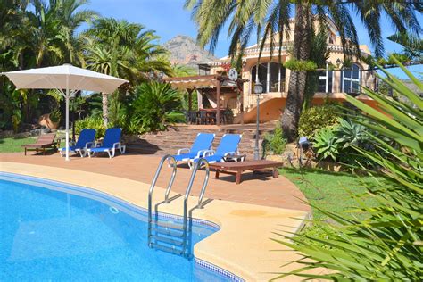 Appartement cet ancien repère de pirate, situé au large de la province, est la première réserve marine de l'espagne. Location Villa Javea Costa Blanca Maison Espagne Zakari