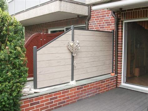 Maybe you would like to learn more about one of these? Der moderne Sichtschutz aus WPC im Farbton sand frischt ...