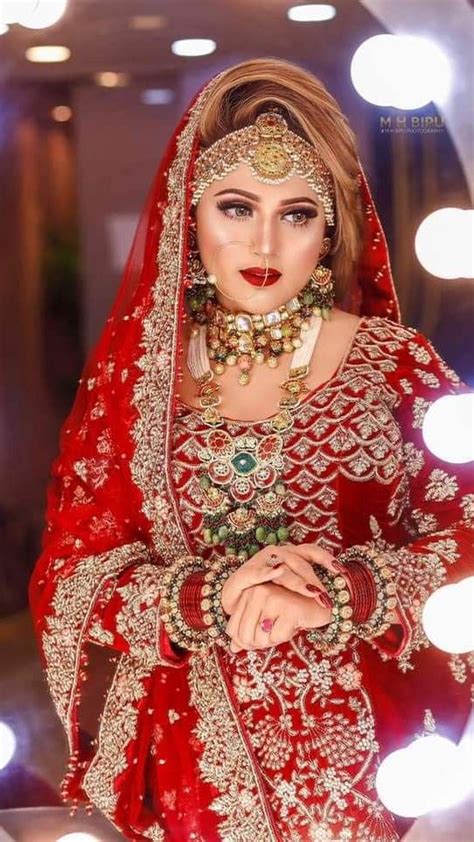 These Are Beautiful Brides Girls Content Fashion Girl Images Bridal Makeup Beautiful Indian