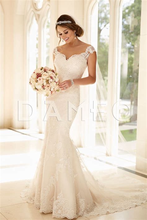 Aliexpress te ayuda a encontrar hochzeitskleid eng con ofertones para sacar el máximo partido a tu bolsillo. 172,99 € Eng anliegend Kleine Schleppe Reisverschluss ...