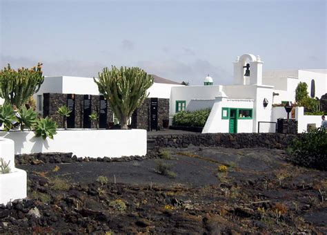 Lanzarote +34 928 84 31 38 fcm@fcmanrique.org Fundatición César Manrique