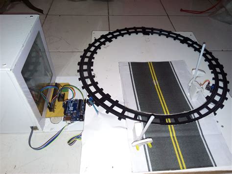 Maybe you would like to learn more about one of these? Belajar Mikrokontroler 2016: PENGATUR PALANG PINTU KERETA ...