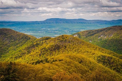 Spring View Of The Blue Ridge Mountains And Shenandoah Valley F Stock