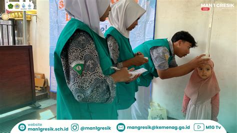 Implementasikan Nilai Kepedulian Pada Masyarakat Kkr Man Gresik