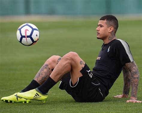 Последние твиты от eden hazard (@hazardeden10). Chelsea players with tattoos: Chelsea FC players and their ...