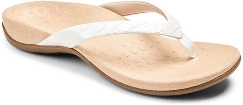 12 Best Beach Sandals For Women