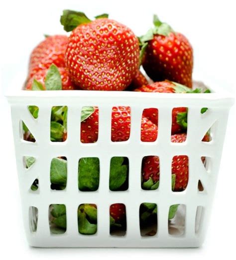 When picking strawberries for your strawberry rose craft, be sure to pick the largest ones you can find. Hot Find: Porcelain Strawberry Basket | Berry baskets