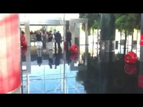 The bank said on twitter that there were problems with online banking, though some. Entry Hall - Santander Bank building Madrid - YouTube