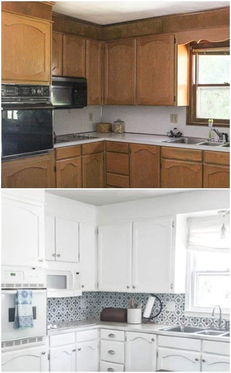 Best Way To Paint Kitchen Cabinets White 16 Best White Kitchen
