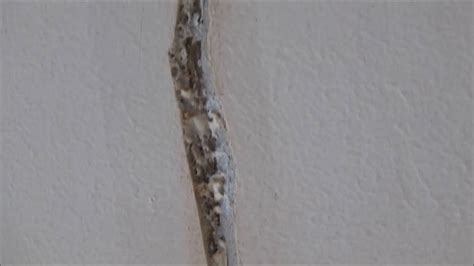 I'll show you how to easily. How to repair a crack in a ceiling - YouTube