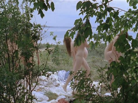 Naked Margaux Chatelier In À La Recherche Du Temps Perdu